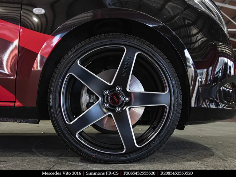 Mercedes-Benz on 20 Inch Simmons FR-CS NCT