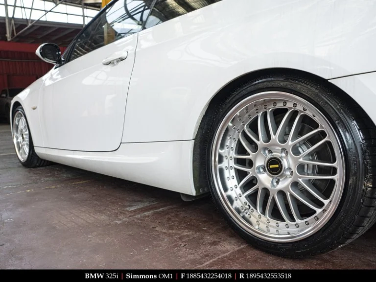 BMW on 18 Inch Simmons OM-1