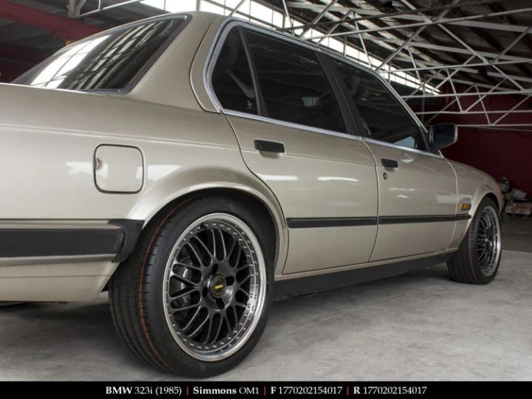 BMW on 17 Inch Simmons FR1