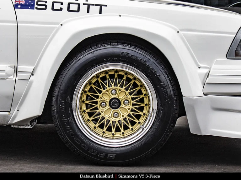 Datsun on 15 Inch Simmons V5