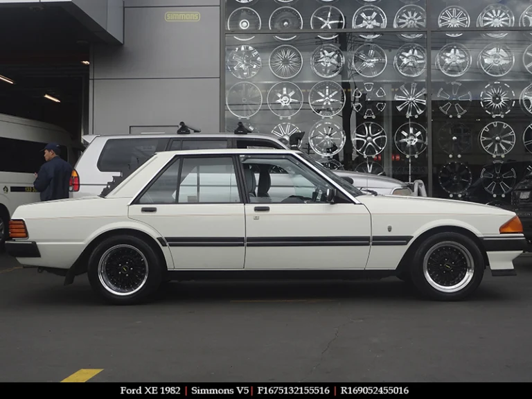 Ford on 16 Inch Simmons V5