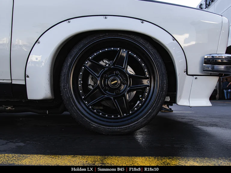 Holden on 18 Inch Simmons B45