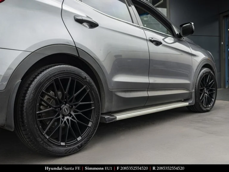 Hyundai on 20 Inch Simmons EU1